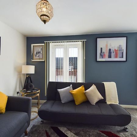 247 Serviced Accommodation In Stafford- 3Br Townhouse מראה חיצוני תמונה