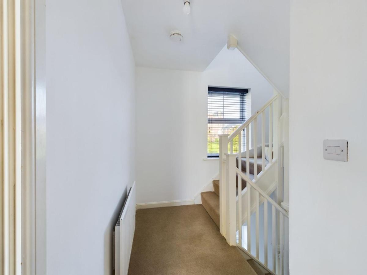 247 Serviced Accommodation In Stafford- 3Br Townhouse מראה חיצוני תמונה