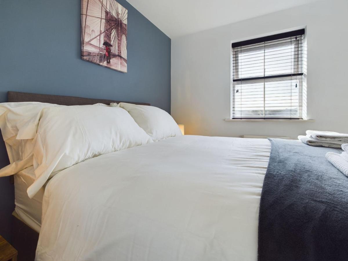 247 Serviced Accommodation In Stafford- 3Br Townhouse מראה חיצוני תמונה